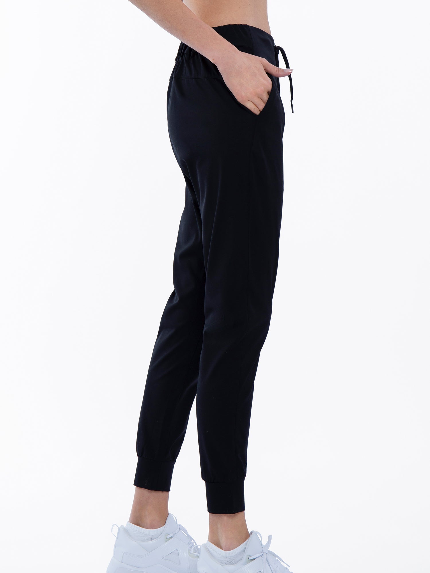 Alexa Jogger - Black