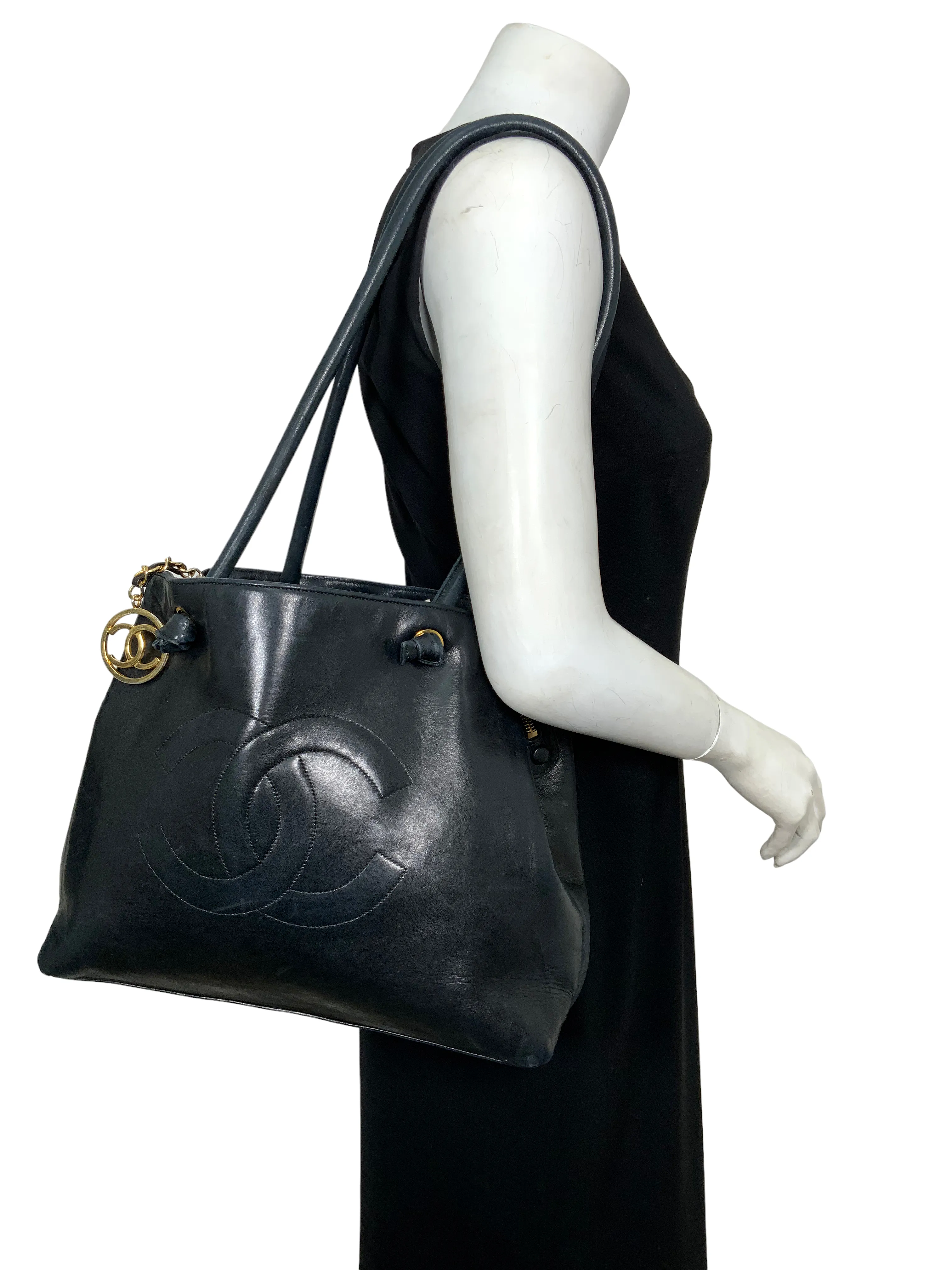 CHANEL Vintage Lambskin Leather CC Logo Tote Bag