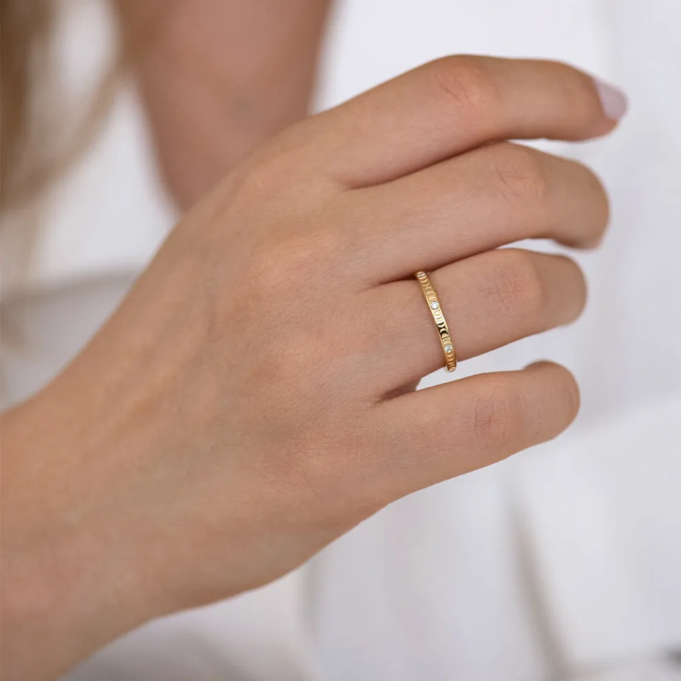 Moon Phase Ring with Full Moon Diamonds - Thin