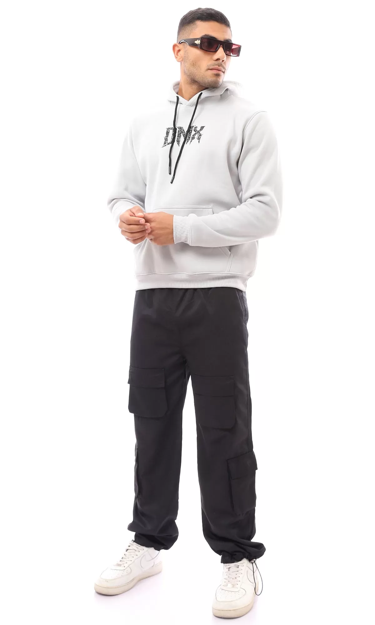 O170578 Black Slip On Solid Cargo Pants With Multi-Pockets