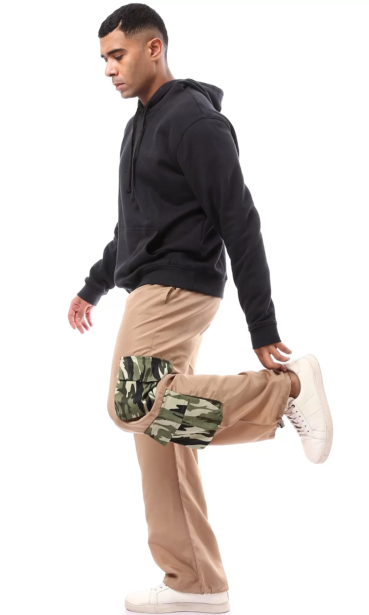 O174054 Adjustable Elastic Waist Waterproof Camel Cargo Pants