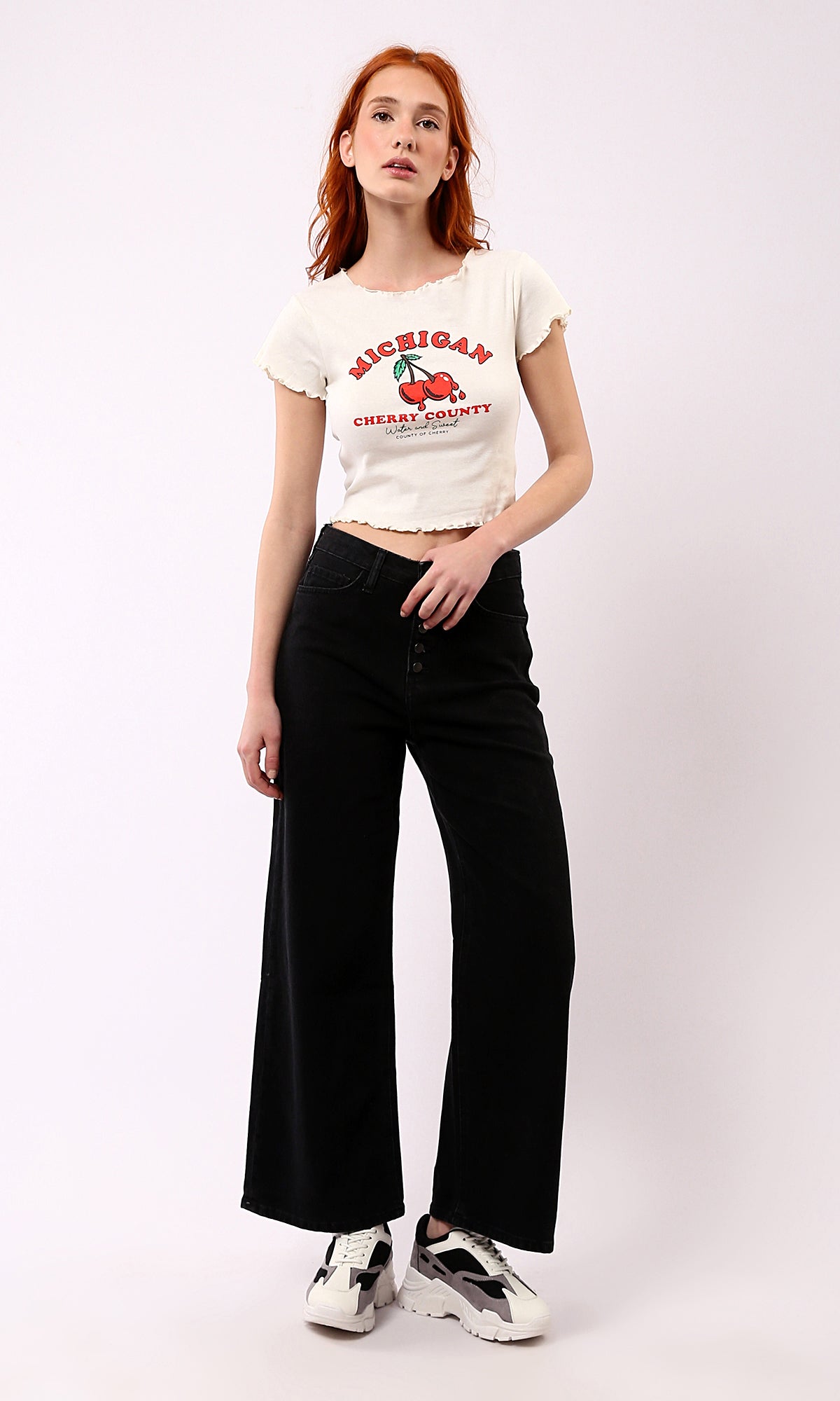 O183103 Wide Leg Solid Black Buttoned Jeans