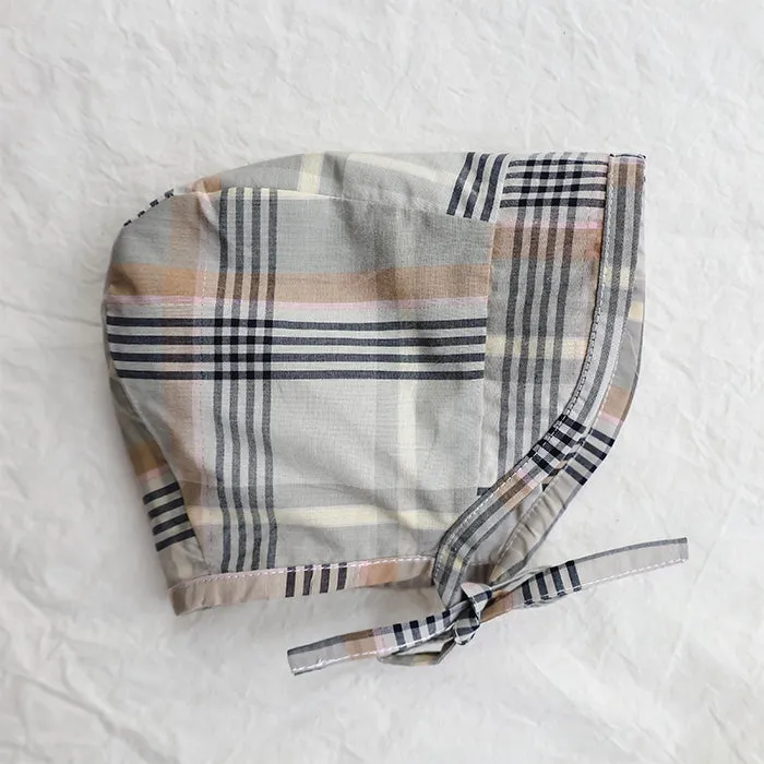 Pequeno Tocon Baby Hat Tartan