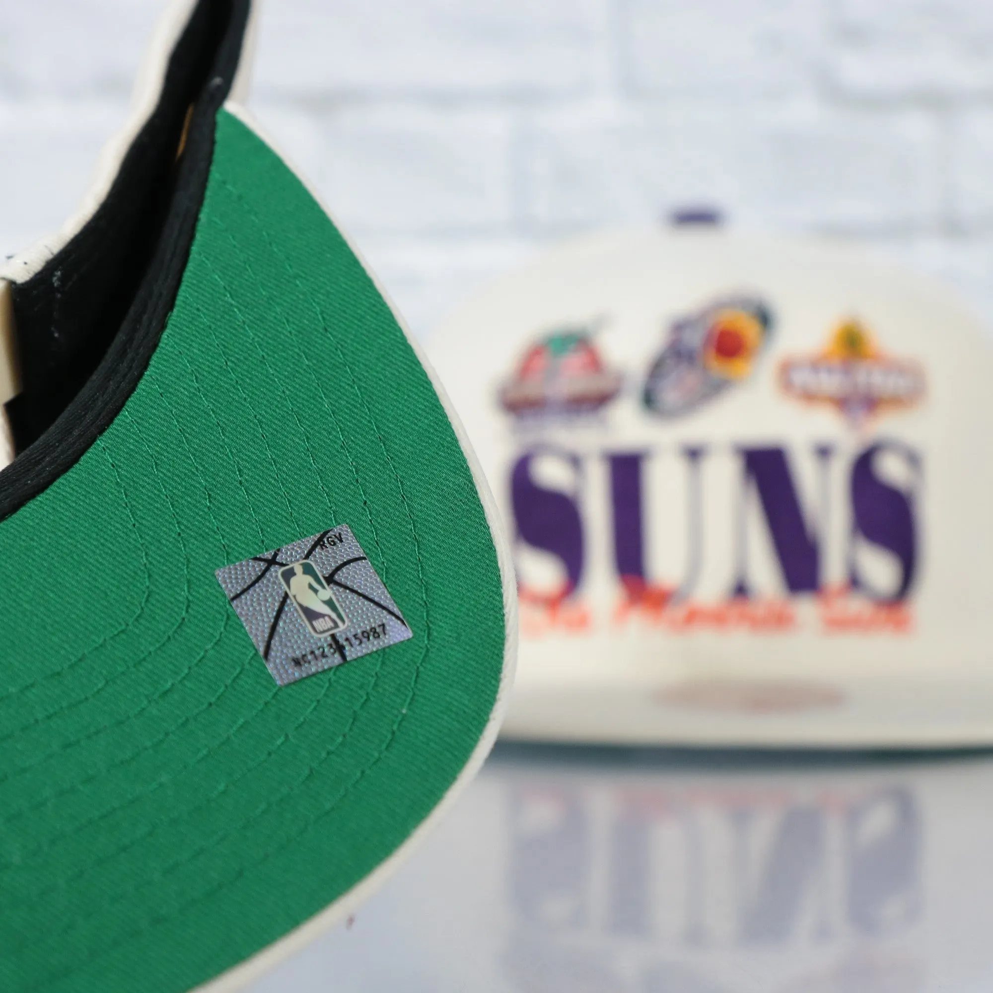 Phoenix Suns Hardwood Classics Reframe Retro Green bottom | Off-White Snapback Hat