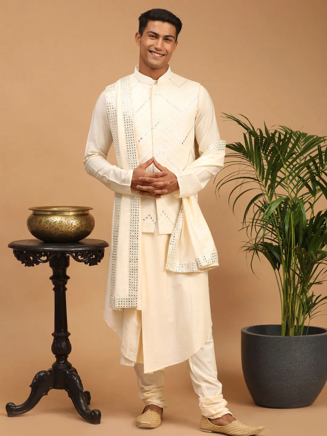 Vastramay Men's Cream Mirror Jacket With Pleated Kurta Pyjama And Dupatta Set