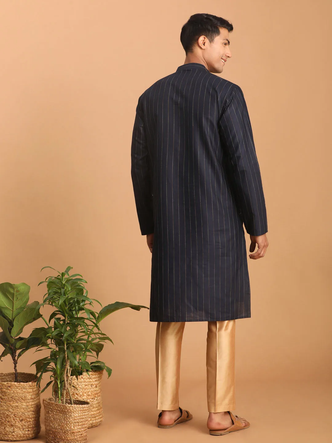 VASTRAMAY Men's Navy Blue Striped Kurta And Rose Gold Pant Set