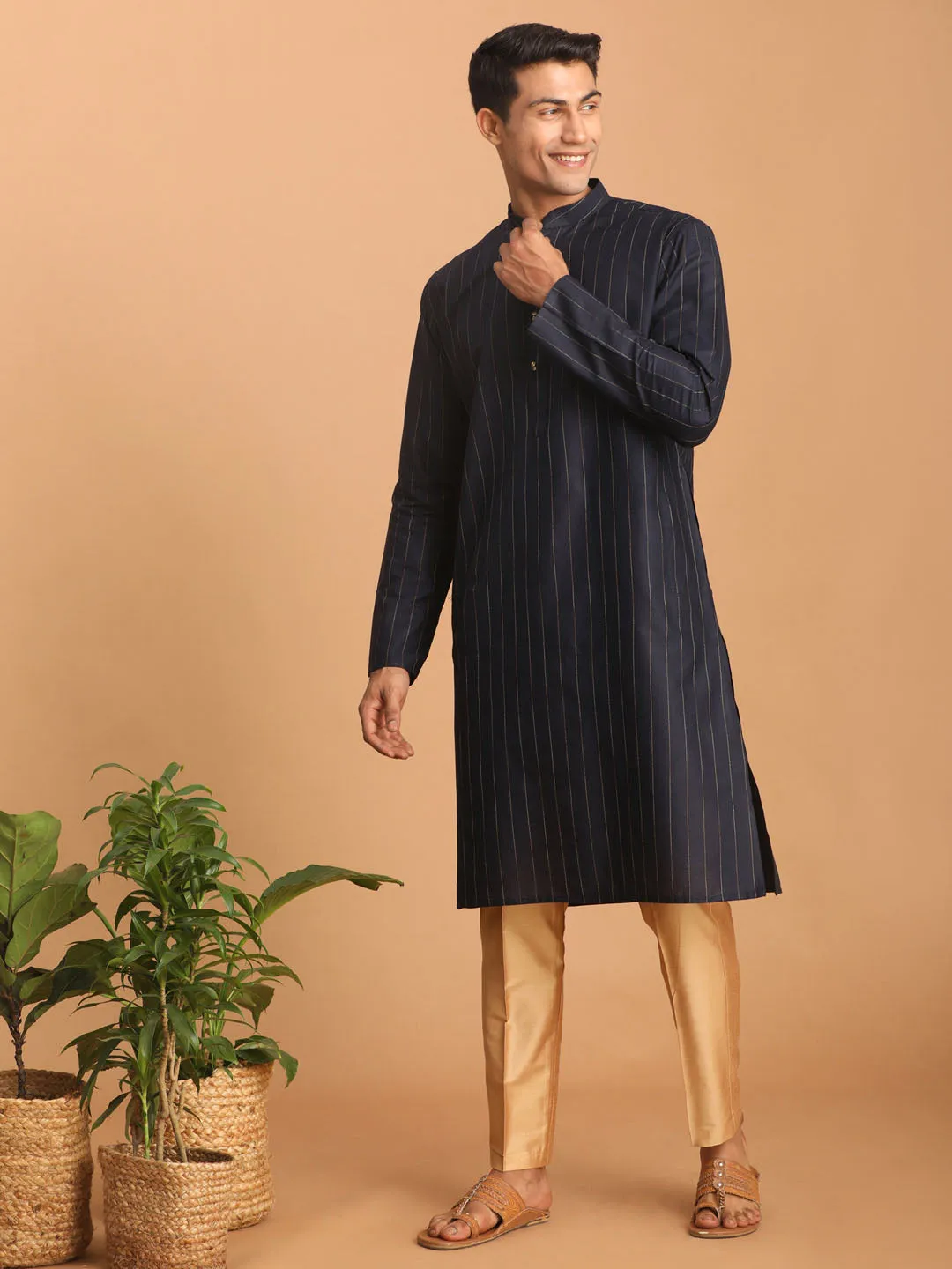 VASTRAMAY Men's Navy Blue Striped Kurta And Rose Gold Pant Set