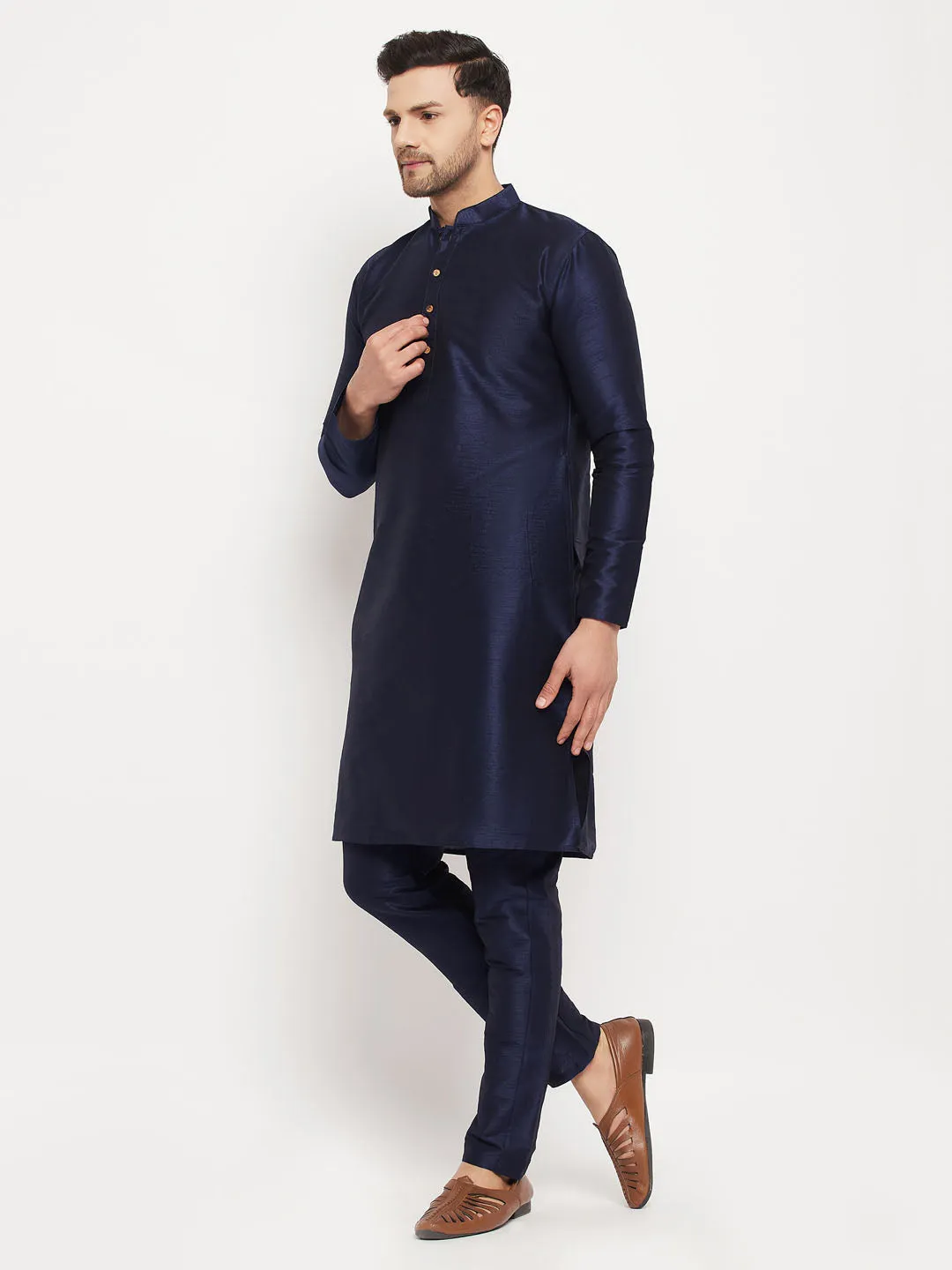 VM BY VASTRAMAY Men's Navy Blue Silk Blend Kurta and Navy Blue Pant Style Pyjama Set